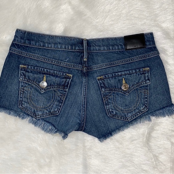 TRUE RELIGION Denim Joey Cut Off Shorts - Picture 2 of 13